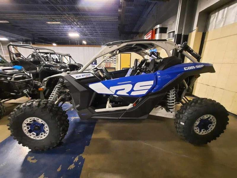 2023 Can-Am® Maverick X3 X rs Turbo RR Intense Blue / Carbon Black / Chalk Grey - Image 4
